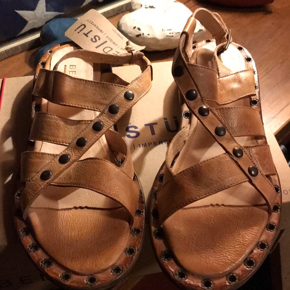 Bed Stu Shoes - Bedstu kavala sand dip dye sandals size 9